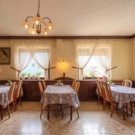 기오르 Szenti Vendeghaz B&B 외부 사진