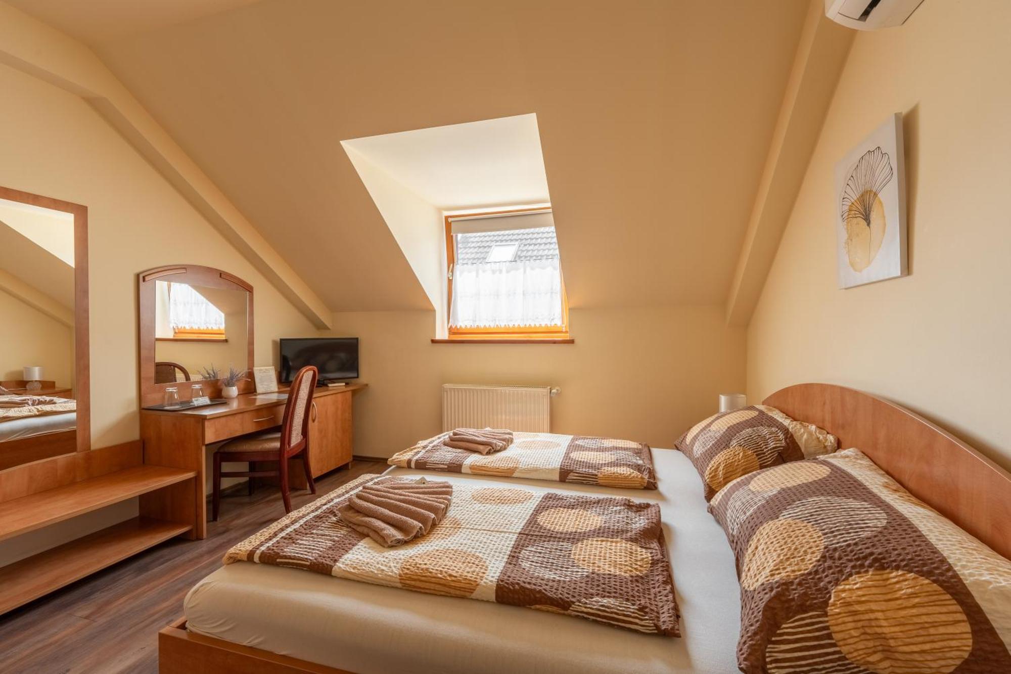 기오르 Szenti Vendeghaz B&B 외부 사진