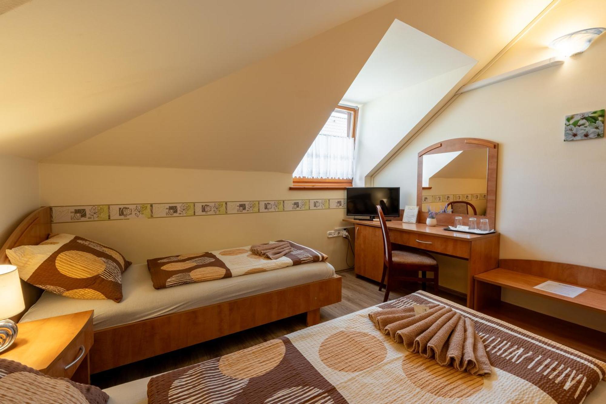 기오르 Szenti Vendeghaz B&B 외부 사진